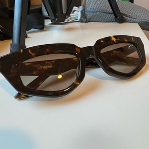 Dezi sunglasses